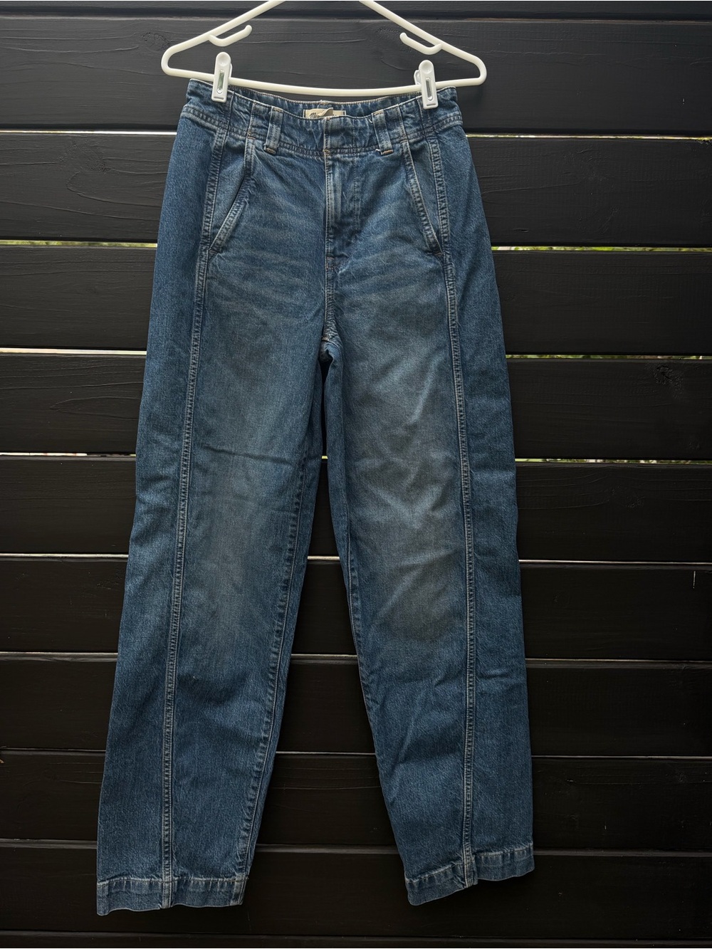 Madewell Women's sz 26 Dark Wash Blue Tapered Denim Trouser Barrel Jean 30inseam